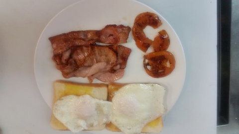 Lucky's Charcoal Chicken & Coffee Lounge - Hotel Accommodation 0