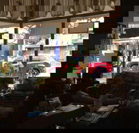 TaralgaGirl Cafe - Hotel Accommodation