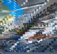 Chop 'n Chill - Hotel Accommodation