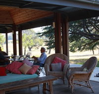 Duck'n Fishes Cafe  Bar - Hotel Accommodation