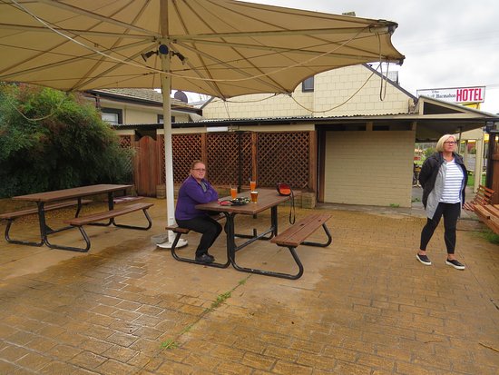 Wallabadah NSW Hotel Accommodation