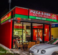 Pizza And Ribs On The Run - Hotel Accommodation