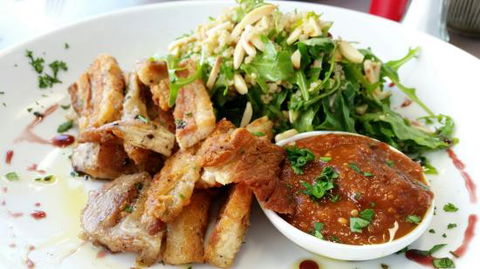 Plumb On Tennant - Hotel Accommodation 0