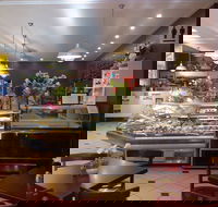 The Roses Cafe - Hotel Accommodation