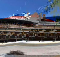 Ariah Park Hotel Dining  Bar - Hotel Accommodation