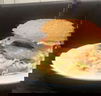 Base N'Burger - Hotel Accommodation