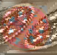 Crust Gourmet Pizza - Hotel Accommodation