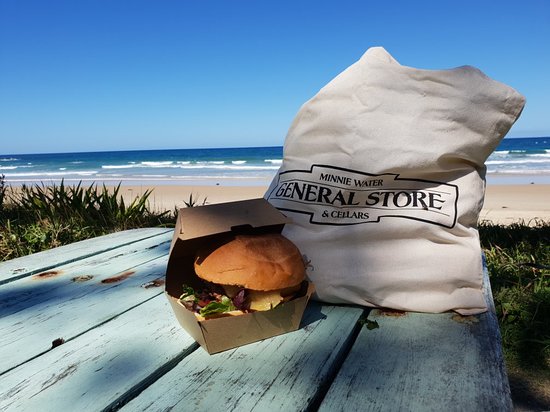 Minnie Water NSW Hotel Accommodation