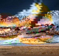 Singh Thai Restaurant - Hotel Accommodation