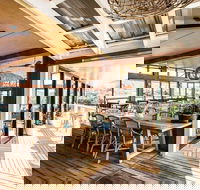 Woy Woy Fishermen's Wharf - Hotel Accommodation