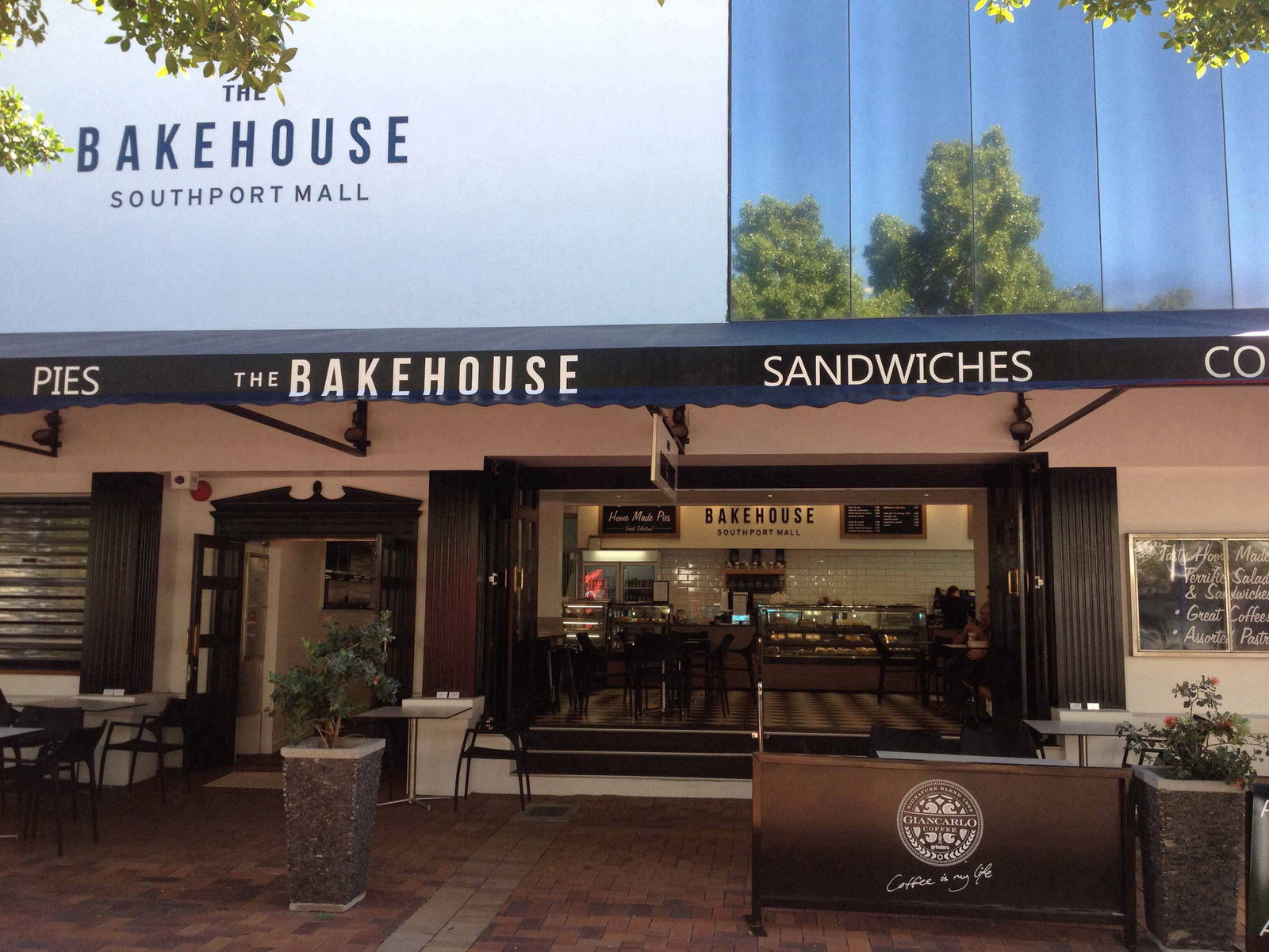 Southport QLD Hotel Accommodation