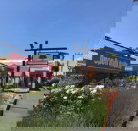 The Oaks Cafe - Hotel Accommodation