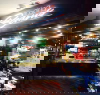Una's Caf  Restaurant - Hotel Accommodation
