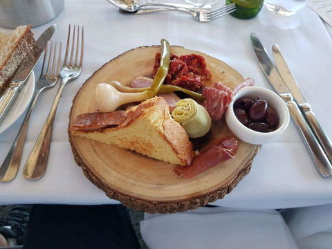 Conservatory Restaurant - Hotel Accommodation 0