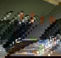 Long Table Cafe - Hotel Accommodation