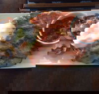 Ninos Gourmet Deli - Hotel Accommodation