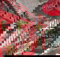 Oliver Brown - Dickson - Hotel Accommodation