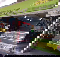 Robin's Nest Chicken Shop - Hotel Accommodation