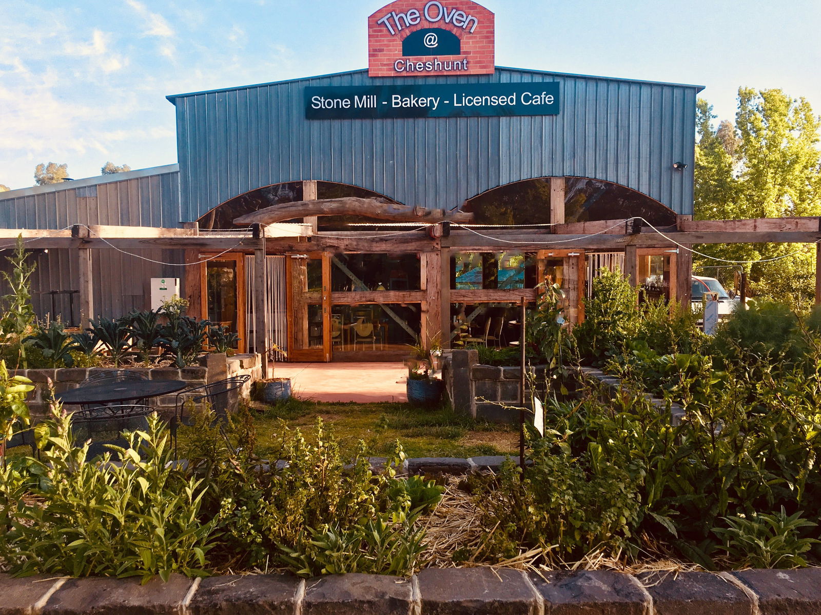 Cheshunt VIC Hotel Accommodation