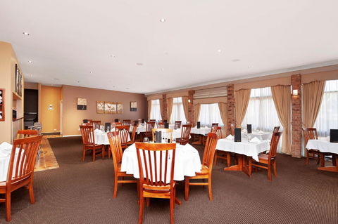 Trappers Restaurant - Hotel Accommodation 0