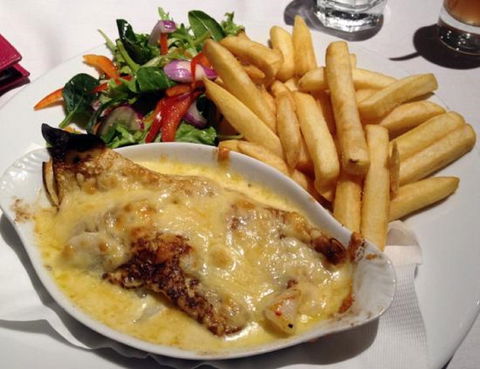 Trappers Restaurant - Hotel Accommodation 2