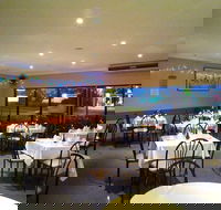 Warner Seafood Chinese Restaurant - Hotel Accommodation