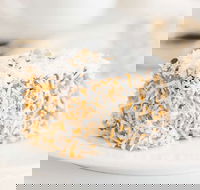 LusciousKiki Cakes - Hotel Accommodation