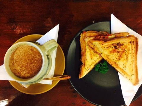 Mumma Sab's - Hotel Accommodation 0