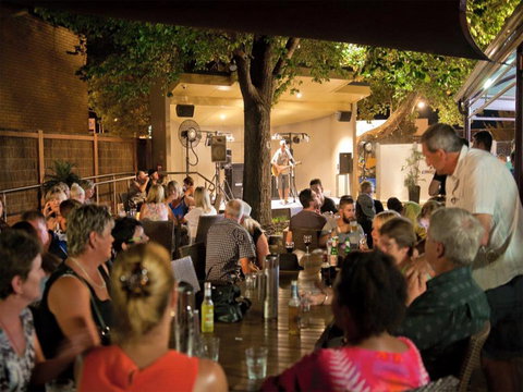 Swan Hill Club - Hotel Accommodation 0