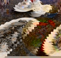 Three Little Birds Cafe - Hotel Accommodation