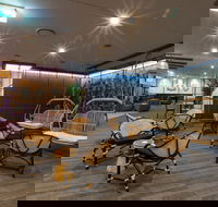 Vincent Street Kitchen and Bar - Hotel Accommodation