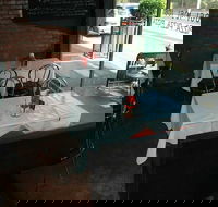 1061 Wood Fired Pizza - Hotel Accommodation