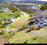 Eucumbene Trout Farm - Hotel Accommodation