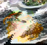 Mike's Grill The Royal Hotel - Hotel Accommodation