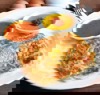 Unggal Ammas - Hotel Accommodation