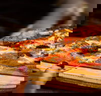 3 GRAINS- Roman Artisan Pizza - Hotel Accommodation