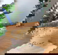 Lake Whadie Cafe - Hotel Accommodation