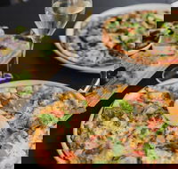 Canon Food Bar and Espresso - Hotel Accommodation