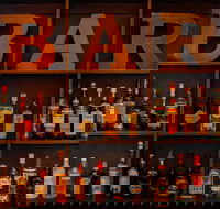 D'Amico's Italian Restaurant and Pizzeria - Hotel Accommodation