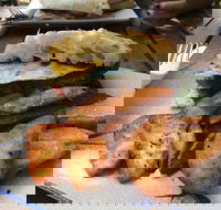 Elm Haus Cafe - Hotel Accommodation