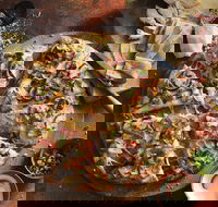 Domino's - Innisfail - Hotel Accommodation