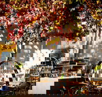 Jones Winery  Vineyard - Hotel Accommodation