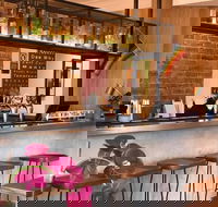 Fnky Mnky - Hotel Accommodation