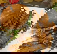 Grill and Bare Cafe Restaurant - Hotel Accommodation