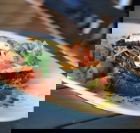 Deck Cafe - Hotel Accommodation