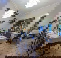 Wild Prawn Cafe Bar and Grill - Hotel Accommodation