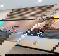 Han's Sushi - Hotel Accommodation