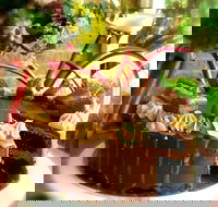 The Lost Fawn Cafe - Hotel Accommodation