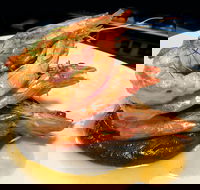 Gambaro Seafood Restaurant - Hotel Accommodation