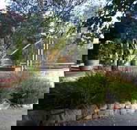 Geoff Merrill Wines - Hotel Accommodation